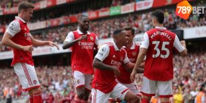 Arsenal đại bại 1-4
