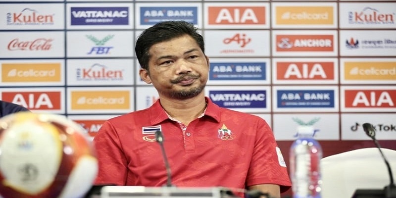 HLV Issara chưa hài lòng và cho rằng trận thắng chưa hoàn hảo