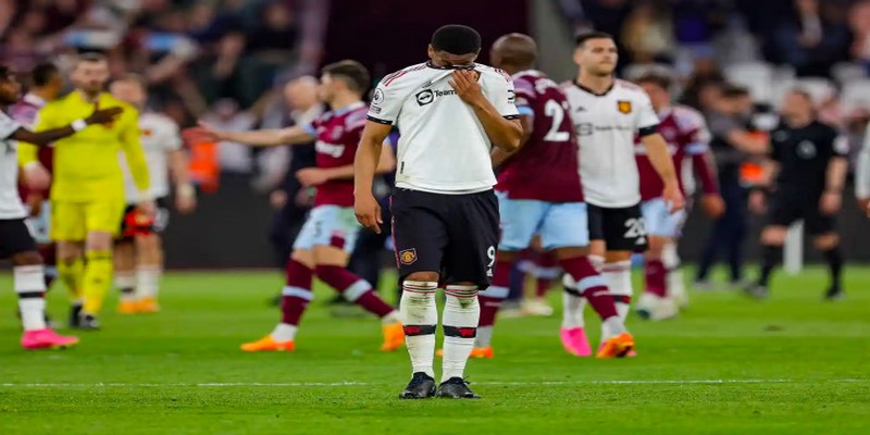 Cầu thủ Man United thất vọng khi thua lần thứ 2 liên tiếp