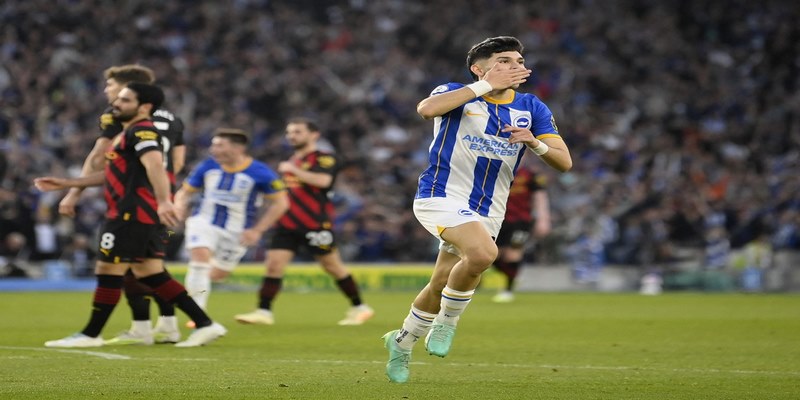 Brighton và Man City vào ngày 25/5