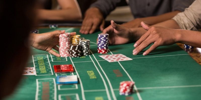 Cách chơi một ván bài Baccarat tại 789BET